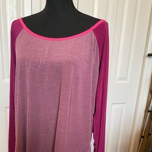 Women’s XL Nike Top